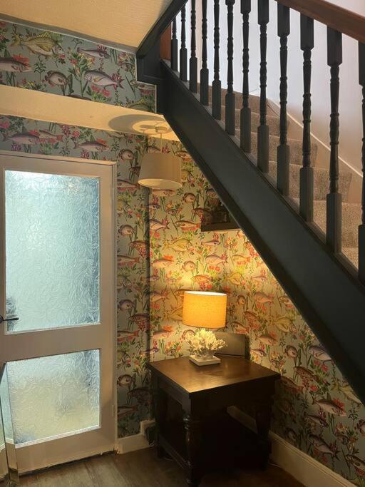 Lobster Cottage - Stylish 3 Bedroom Cottage In Heart Of Tenby Town, Pembrokeshire エクステリア 写真