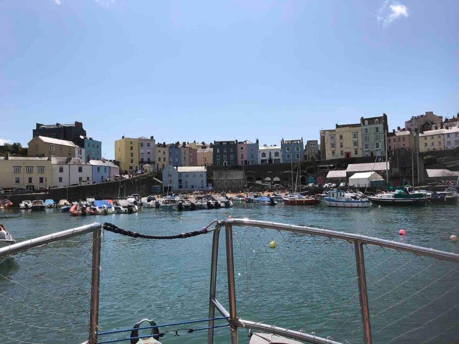 Lobster Cottage - Stylish 3 Bedroom Cottage In Heart Of Tenby Town, Pembrokeshire エクステリア 写真