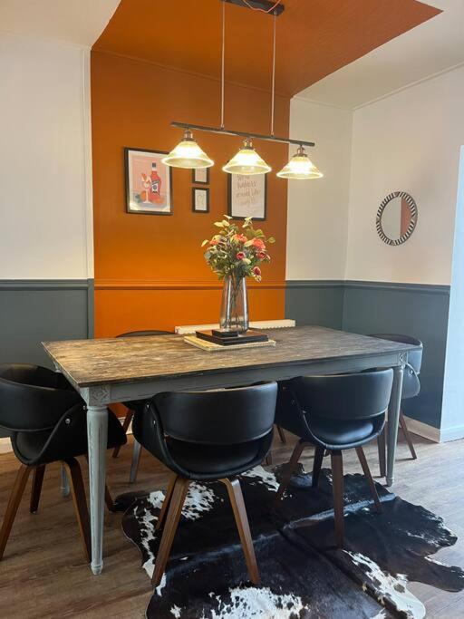 Lobster Cottage - Stylish 3 Bedroom Cottage In Heart Of Tenby Town, Pembrokeshire エクステリア 写真